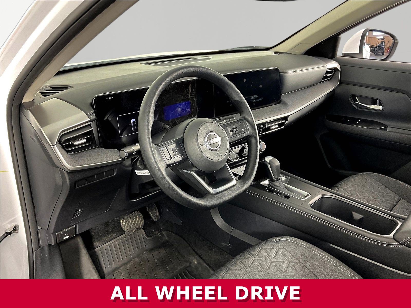 Used 2025 Nissan Kicks SV AWD/4WD image 15