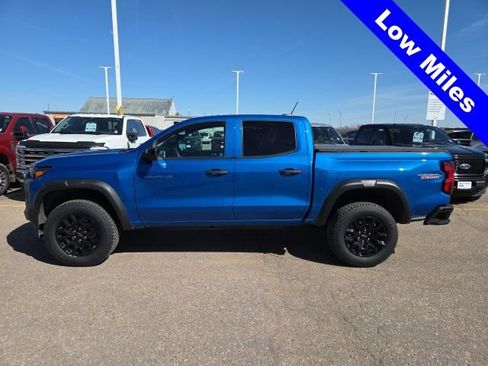 Used 2023 Chevrolet Colorado Trail Boss w/ Advanced Trailering Package AWD/4WD image 2