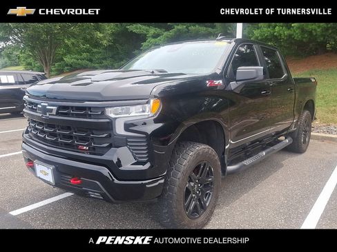 Used 2024 Chevrolet Silverado 1500 LT Trail Boss w/ Convenience Package II AWD/4WD image 1