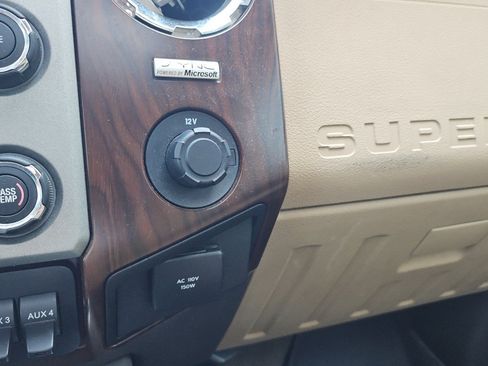 Used 2013 Ford F250 Lariat w/ Lariat Ultimate Pkg AWD/4WD image 23