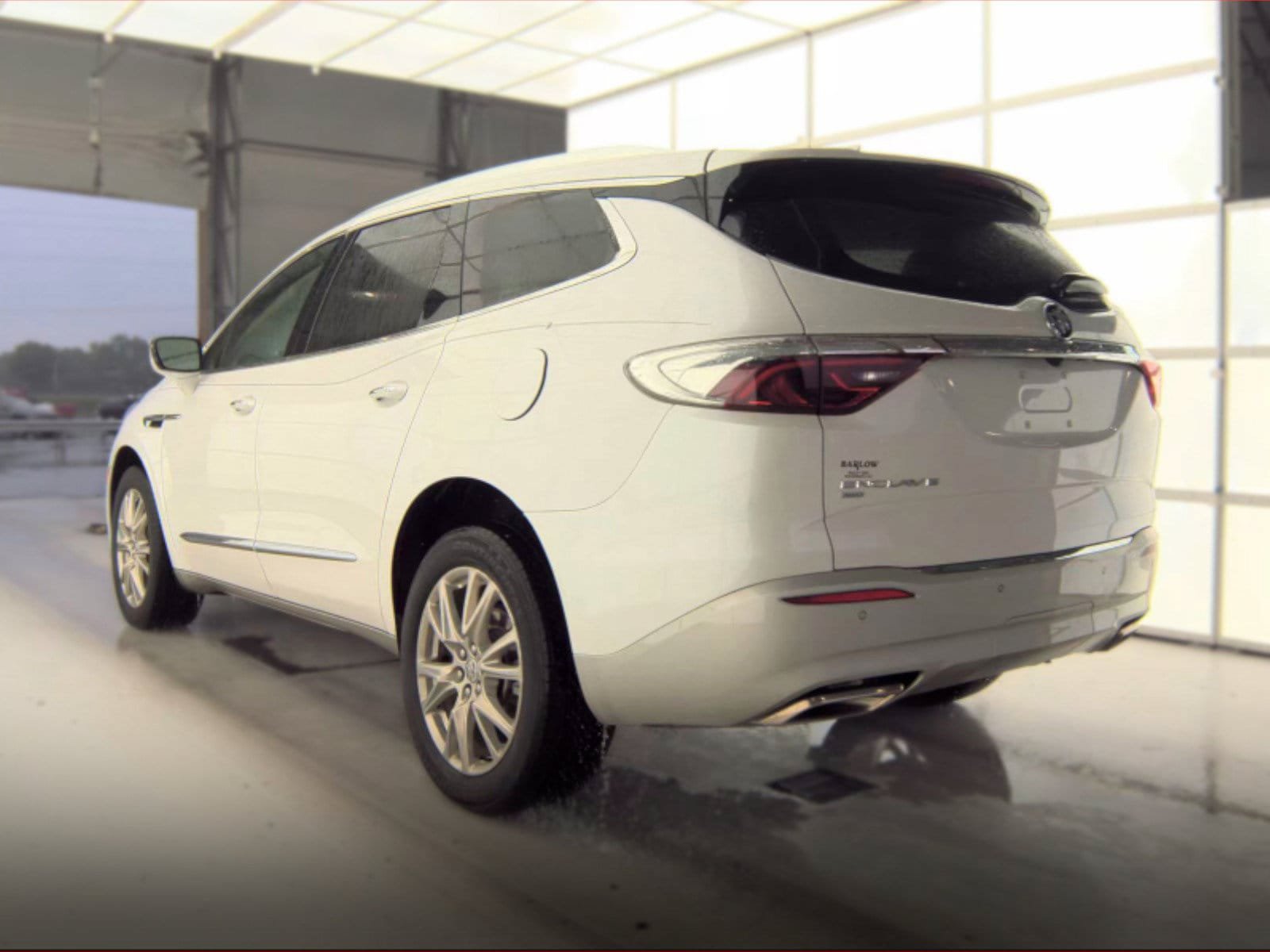 Used 2024 Buick Enclave Essence w/ Experience Buick Package AWD/4WD image 3