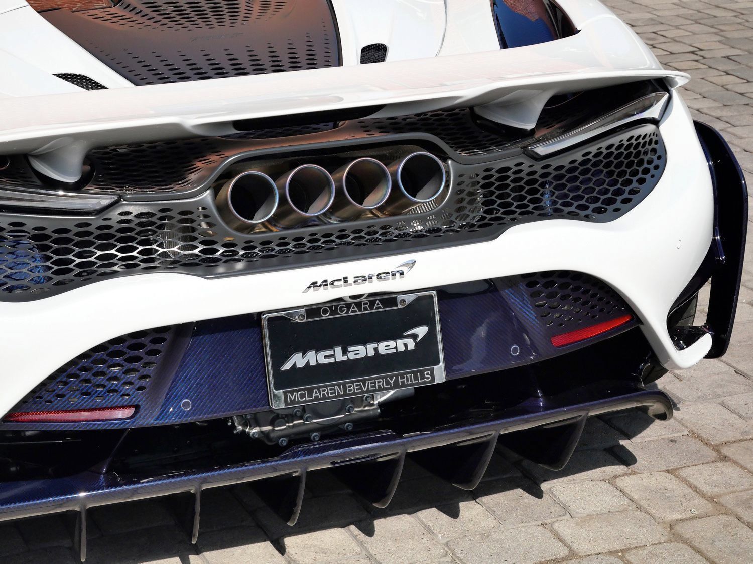 Used 2022 McLaren 765LT RWD image 28
