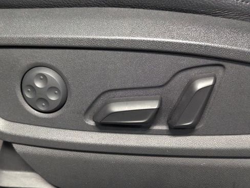 Used 2020 Audi Q5 2.0T Premium w/ Titanium Sport Package image 11