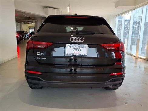 Certified 2025 Audi Q3 2.0T Premium w/ Convenience Package image 5