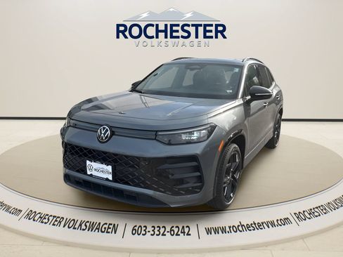 New 2026 Volkswagen Tiguan SE R-Line AWD/4WD image 1