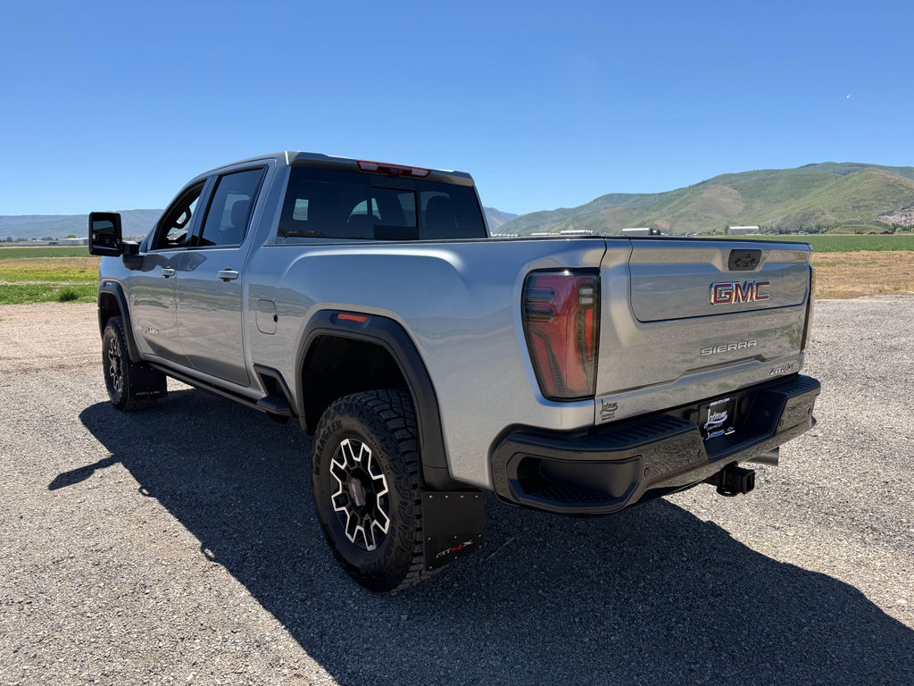 Used 2025 GMC Sierra 2500 AT4X AWD/4WD image 5