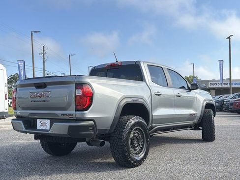 Used 2024 GMC Canyon AT4X AWD/4WD image 9