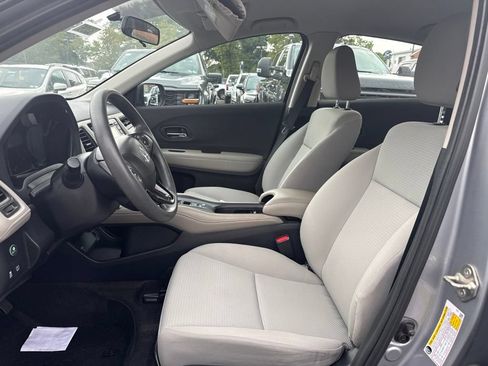 Used 2019 Honda HR-V LX image 6