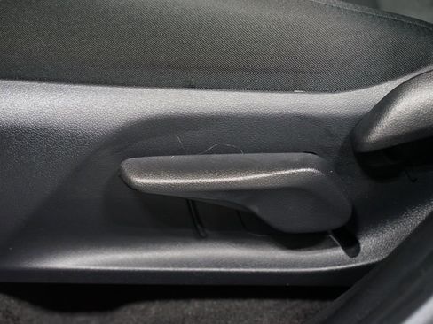 Used 2025 Toyota RAV4 LE image 32