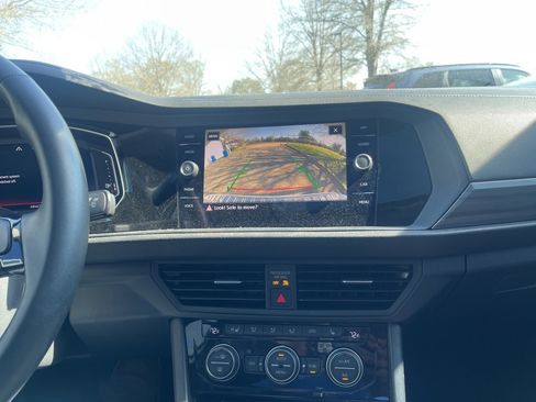 Used 2020 Volkswagen Jetta SEL image 13