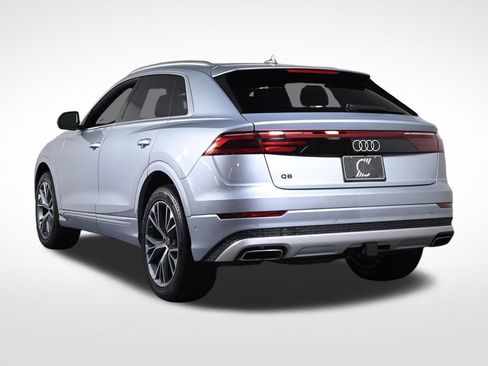 Used 2025 Audi Q8 Premium w/ Convenience Package AWD/4WD image 3