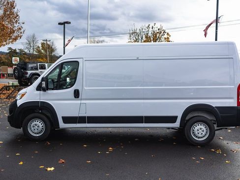 New 2026 RAM ProMaster 2500 w/ Convenience Group image 11