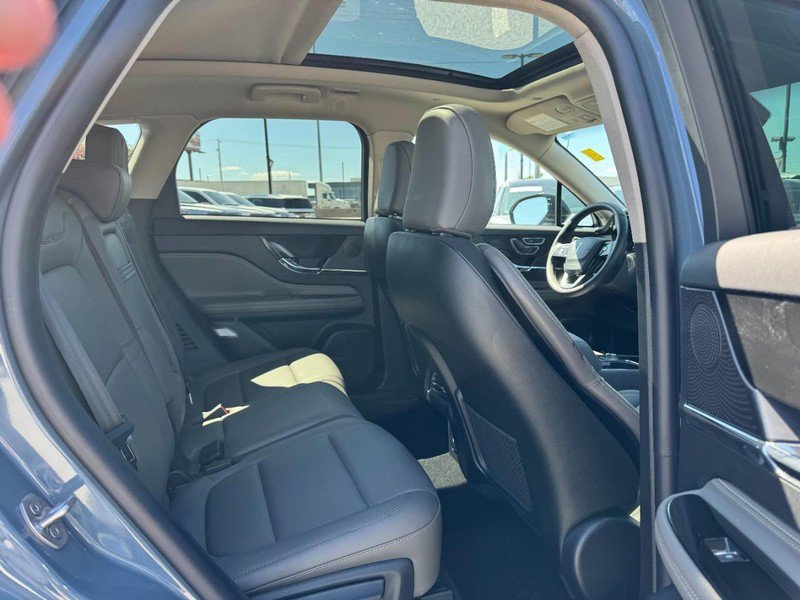 Used 2025 Lincoln Corsair AWD w/ Equipment Group 101A image 10