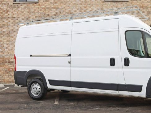 Used 2018 RAM ProMaster 2500 w/ Mopar Trailer Tow Group image 3