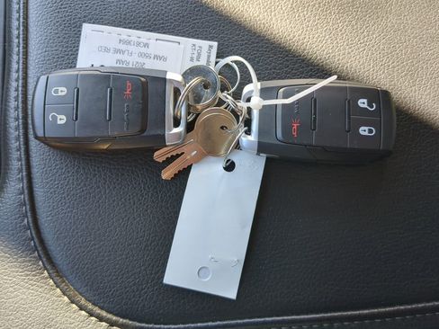 Used 2021 RAM 5500 Tradesman w/ Chrome Appearance Group image 24