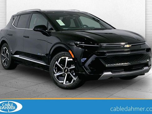 Used 2025 Chevrolet Equinox EV LT image 1