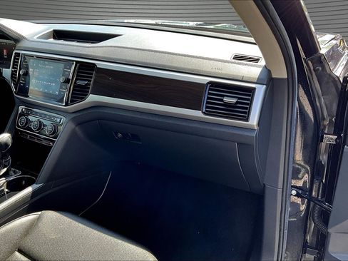 Used 2023 Volkswagen Atlas SE AWD/4WD image 18