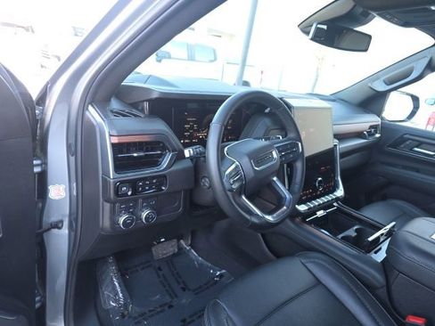 Used 2025 GMC Yukon Denali image 26