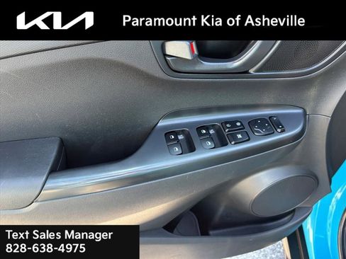 Used 2022 Hyundai Kona SEL image 22