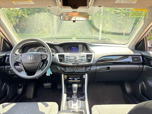 Used 2016 Honda Accord LX image 8
