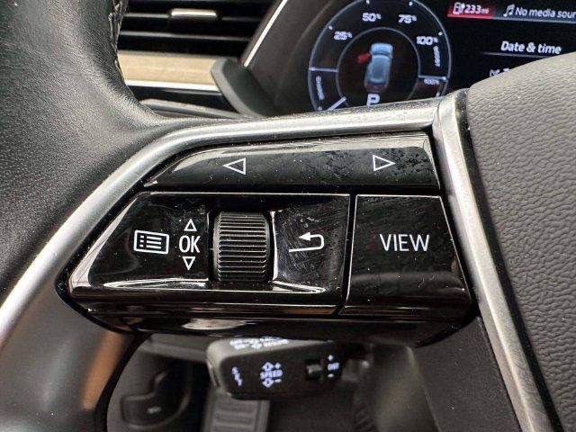 Certified 2024 Audi Q8 e-tron Premium Plus w/ Premium Plus Package AWD/4WD image 34