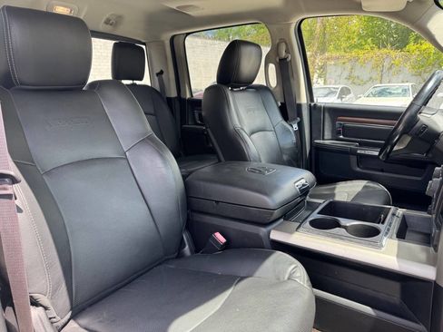 Used 2015 RAM 1500 Laramie AWD/4WD image 11