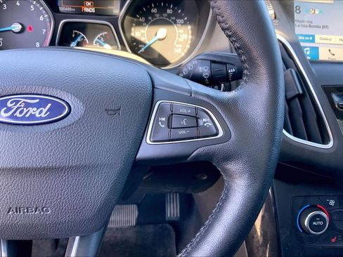 Used 2017 Ford Focus Titanium image 25