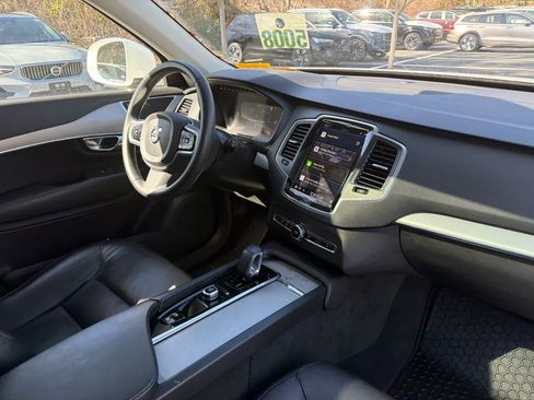 Certified 2023 Volvo XC90 B5 Core image 18