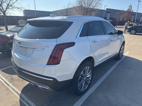 Used 2022 Cadillac XT5 Premium Luxury w/ Technology Package image 3