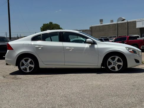 Used 2012 Volvo S60 T5 FWD image 8
