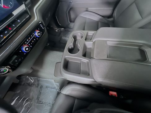 Used 2025 GMC Sierra 1500 SLT AWD/4WD image 24