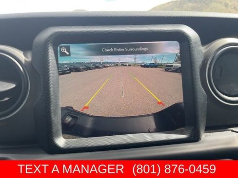 Used 2023 Jeep Gladiator Sport AWD/4WD image 20