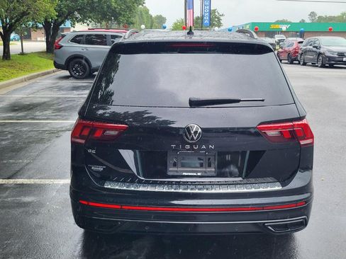 Used 2023 Volkswagen Tiguan SE R-Line FWD image 3