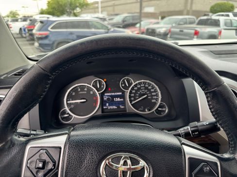 Used 2015 Toyota Tundra Limited w/ Limited Premium Package AWD/4WD image 10