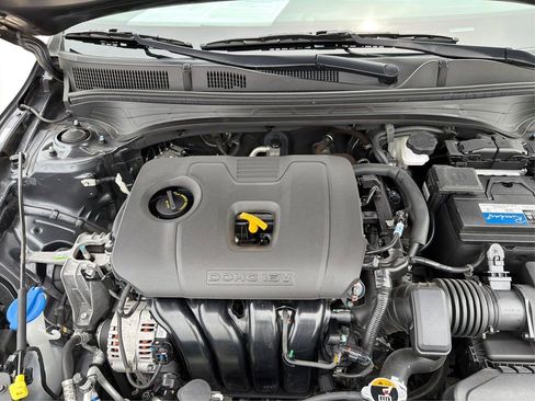 Used 2023 Kia Forte LXS w/ LXS Technology Package FWD image 12