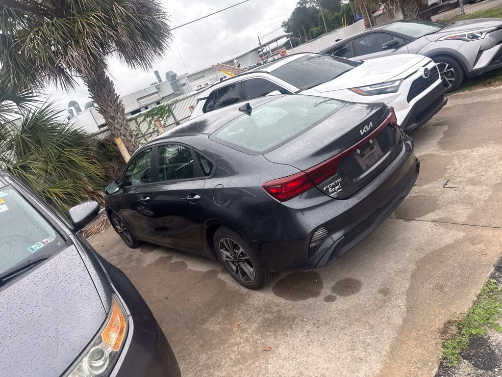 Certified 2023 Kia Forte LXS FWD image 3
