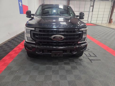 Used 2020 Ford F250 Lariat image 4