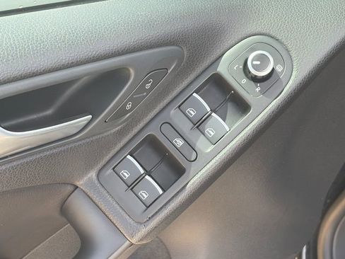 Used 2014 Volkswagen GTI Driver's Edition image 14