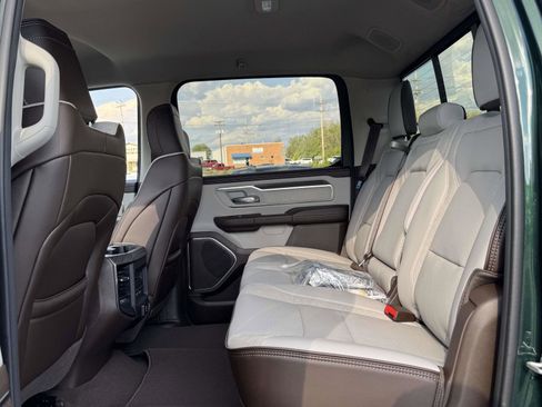 New 2026 RAM 1500 Laramie AWD/4WD image 19