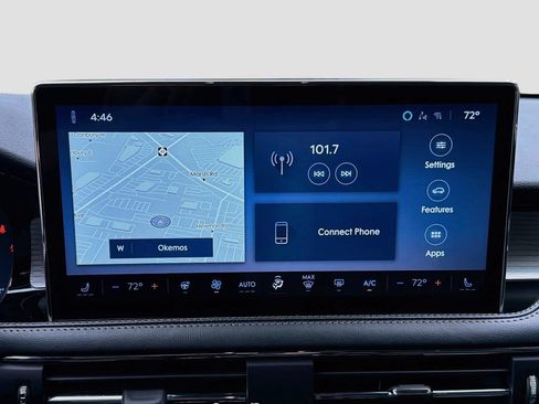 Used 2025 Lincoln Corsair AWD w/ Equipment Group 101A image 17