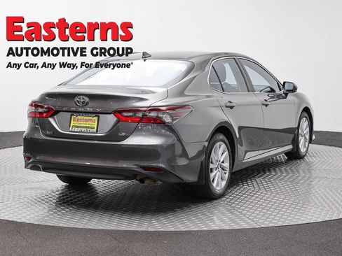 Used 2024 Toyota Camry LE FWD image 5