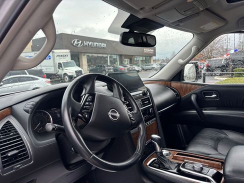 Used 2021 Nissan Armada SL w/ Captain's Chairs Package image 5