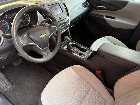 Used 2023 Chevrolet Equinox LS image 10