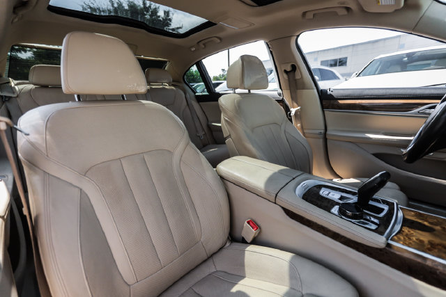 Used 2017 BMW 740i RWD image 63