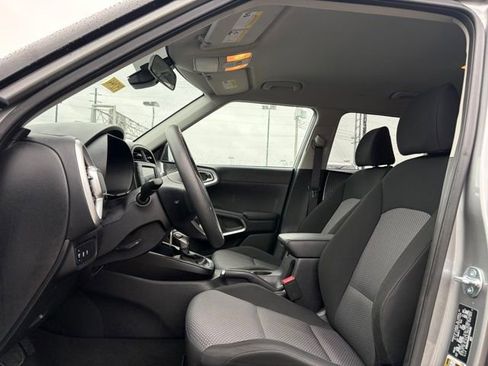 Used 2024 Kia Soul LX w/ Option Group 015 image 15