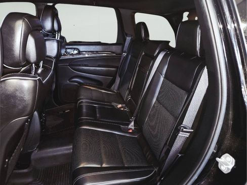 Used 2019 Jeep Grand Cherokee Overland AWD/4WD image 50