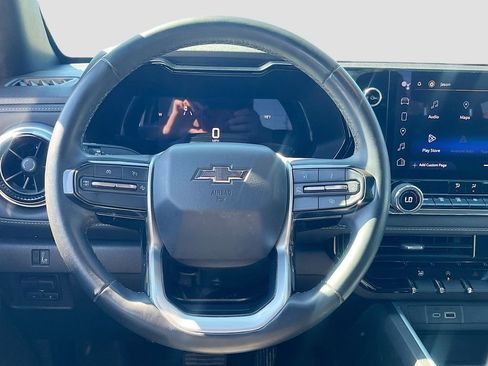 Used 2023 Chevrolet Colorado LT w/ LT Convenience Package AWD/4WD image 11