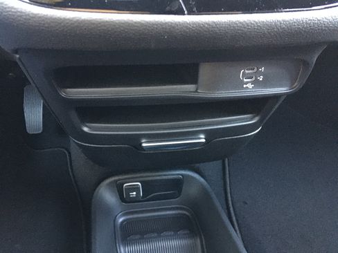 New 2026 Chrysler Pacifica Select image 20