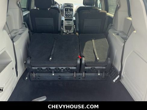 Used 2012 Dodge Grand Caravan SE FWD image 14