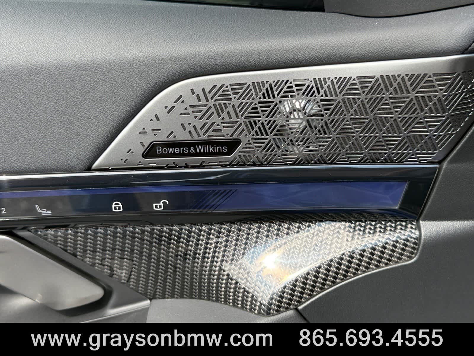 Used 2025 BMW M5 w/ Carbon Package AWD/4WD image 18